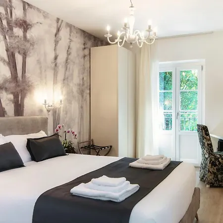 Hotel Ristorante La Vignetta Cernobbio 3*