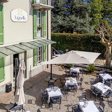 Hotel Hotel Ristorante La Vignetta Cernobbio 3*